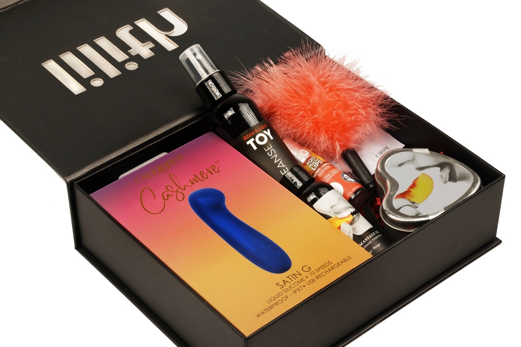 Lesbian Pleasure Box – Luxury G-Spot Vibrator, Edible Massage Essentials, Tickler, Nipple Nibbler & Lube – Women’s Sensual Wellness Gift Set